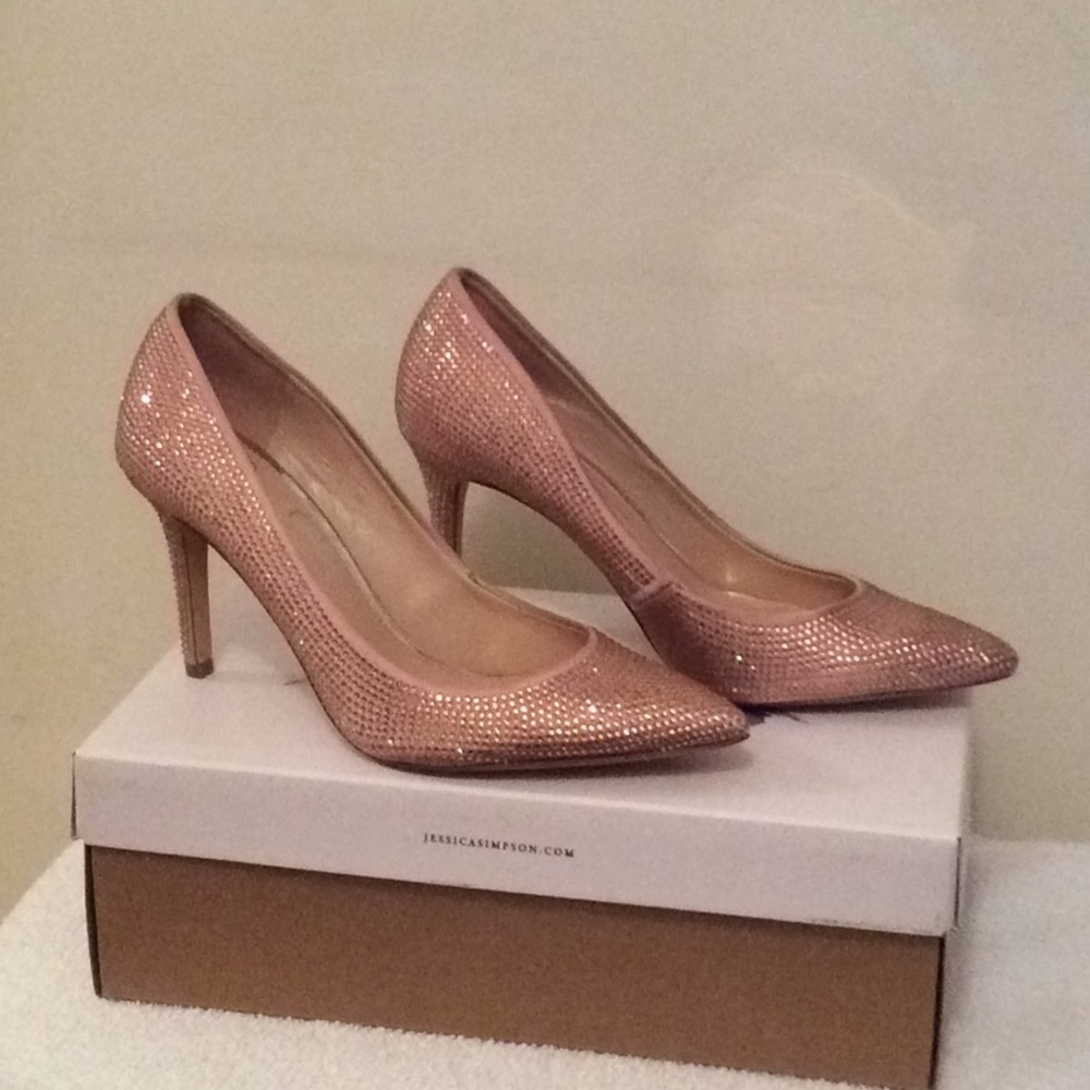 NEW/ Never Worn! Jessica Simpson sparkly pumps